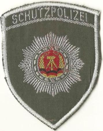 DDR-Schutz polizei-do 3.10. 1990